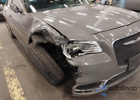 2019 Chrysler 300 Touring L Awd from USA, damaged, VIN 2C3CCARG8KH524137